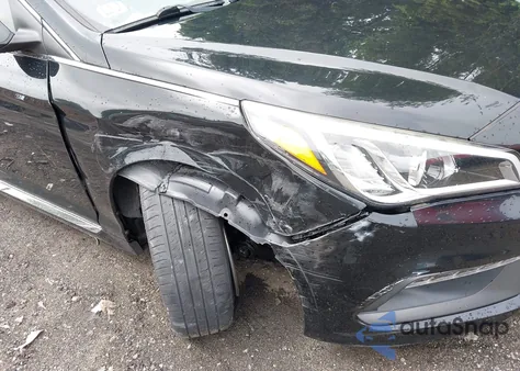 2015 Hyundai Sonata Sport z USA, uszkodzony, nr VIN 5NPE34AF4FH109273